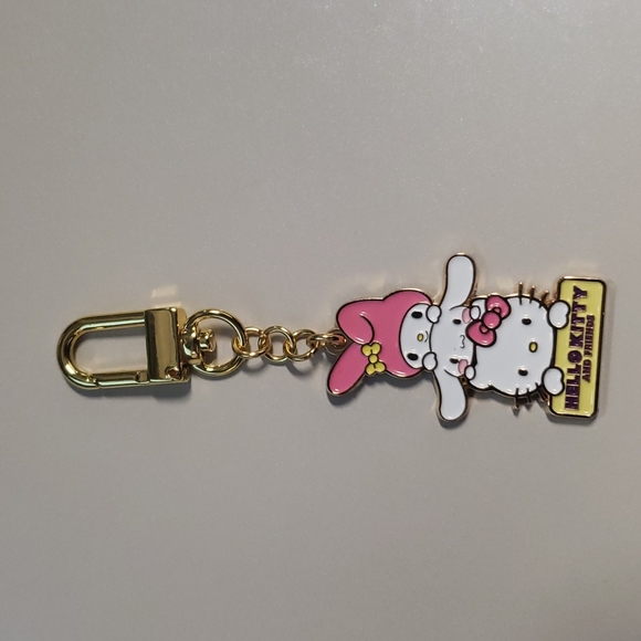 Hello Kitty keychain - Picture 2 of 2